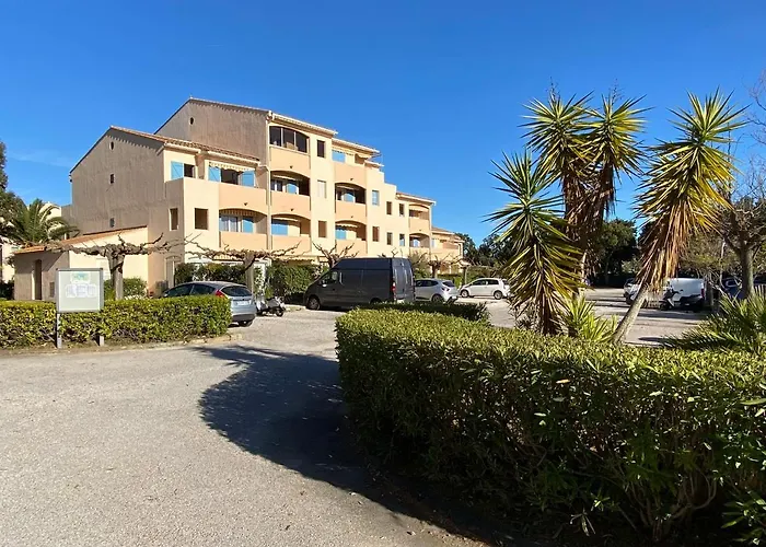 Les Locations Cinaureva « Village De La Mer »