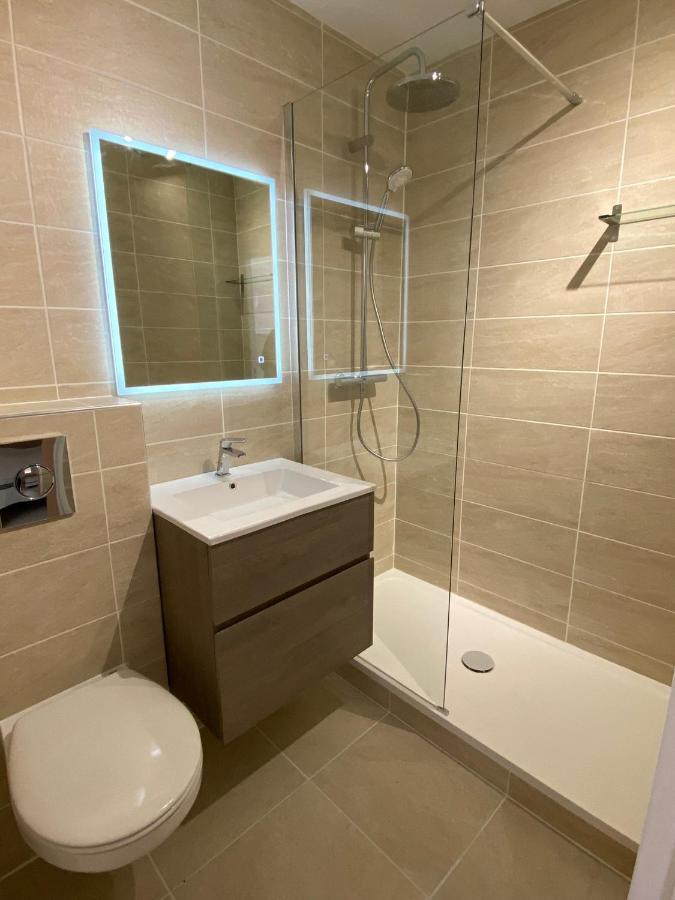 Les Locations Cinaureva « Village De La » Apartment La Londe-les-Maures